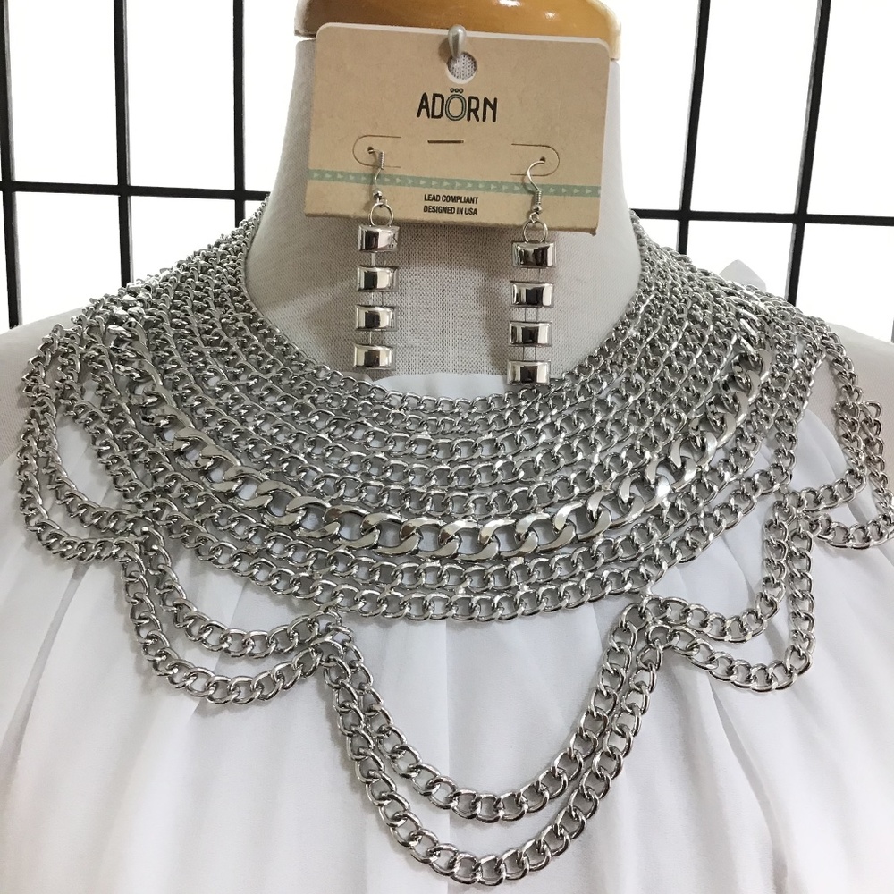 ADORN JEWELRY CHOKER